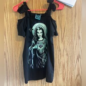 Too Fast Clothing Santa Lily Munster Tunic Tee Shirt Girly XL (fits like L) NWOT